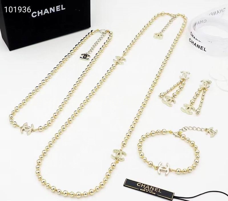 Chanel Sets 16